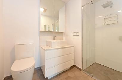 “Karayadar i Solutions: Exclusive Properties in Prime Locations”